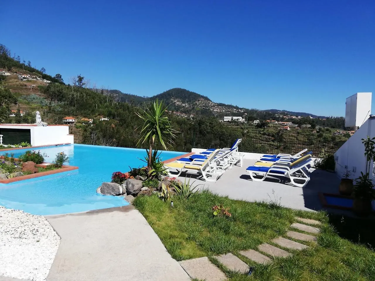 Alojamento de Turismo Rural Inmountain Vila Caniço Portugal